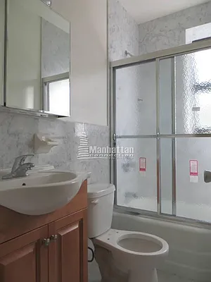 Rented by Manhattan Connection | media 7