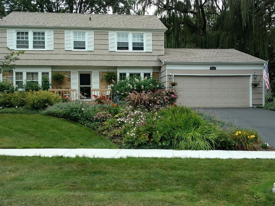 1st image of 426 Regent Dr