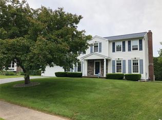 129 Orchard Creek Cir, Rochester, NY 14612