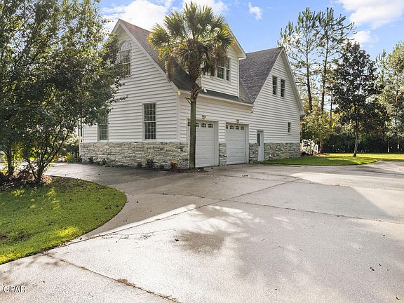 3rd image of 117 Santa Barbara Ave