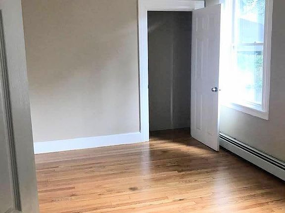 5th image of 11 Grant St #1
