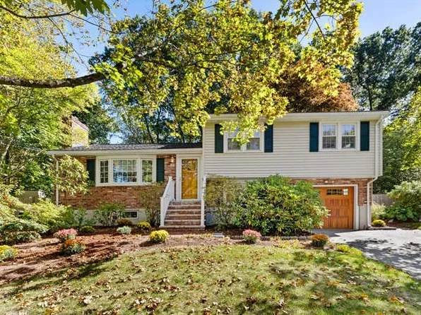 22 Marrett Rd, Burlington, MA 01803