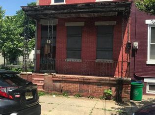 629 Pine St, Camden, NJ 08103