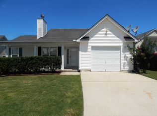 4032 Meadow Glen Way, Fairburn, GA 30213