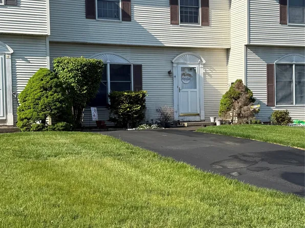 4 Strack Court, West Haverstraw, NY 10993