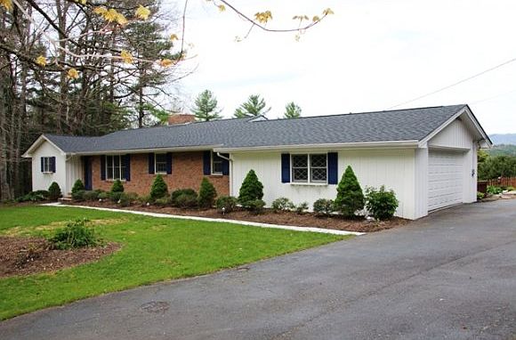 1st image of 219 W Hillcrest Dr