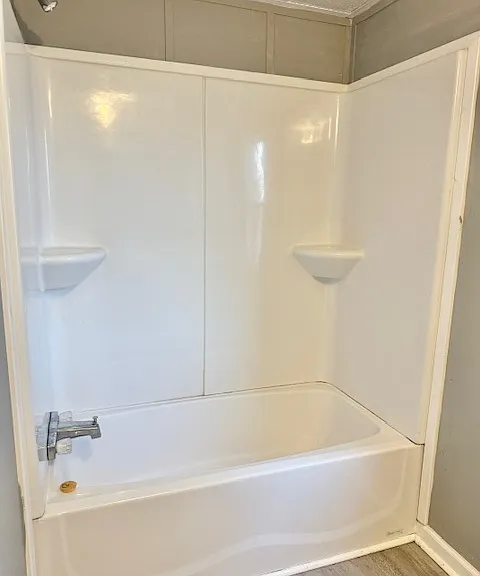 205 W Conyers Ave #7 — Photo 8