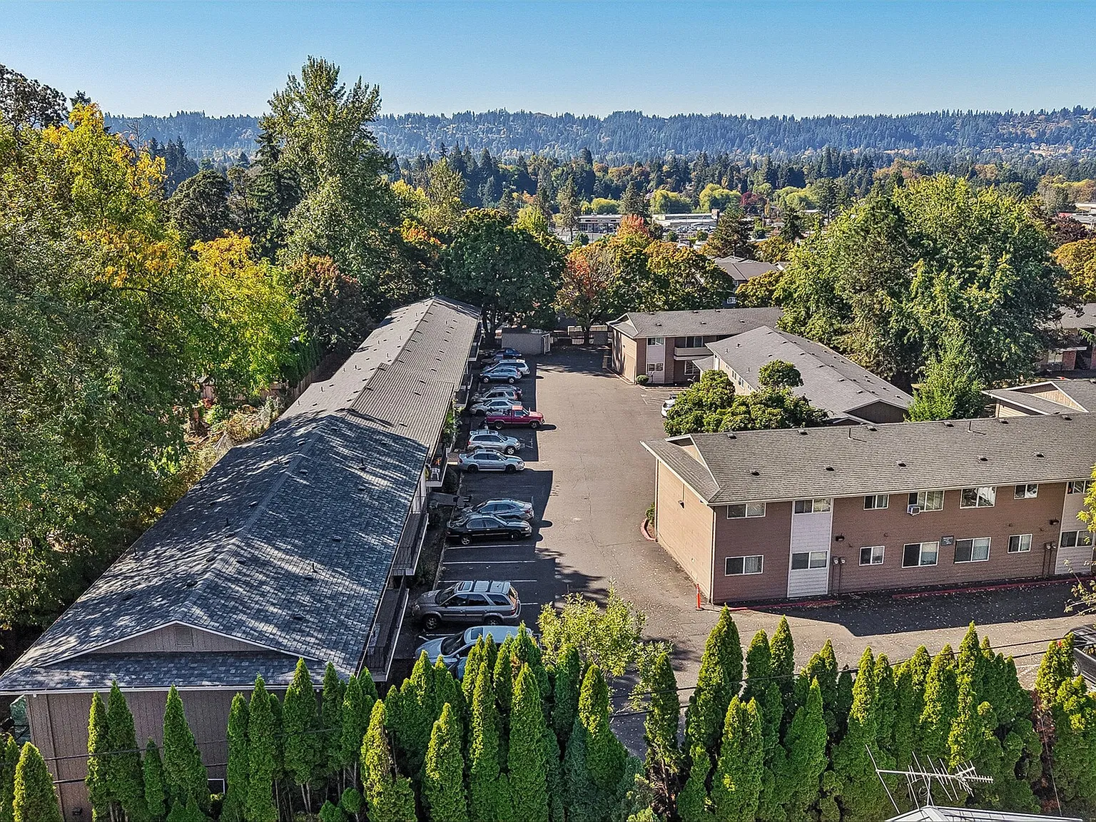 Fox Pointe Apartments — Photo 3