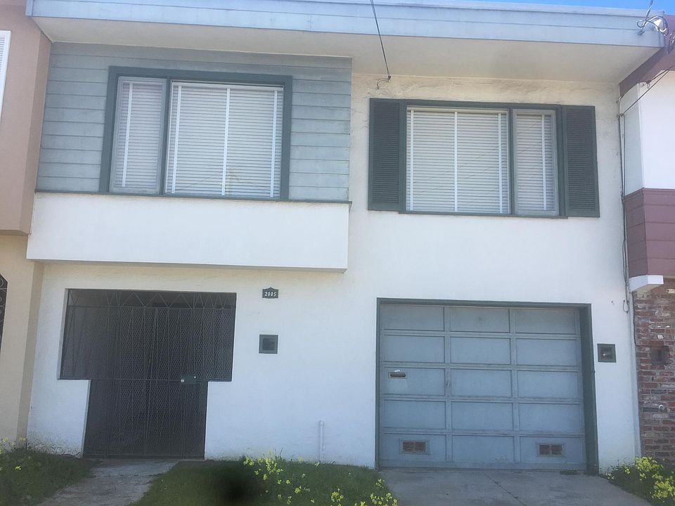 1st image of 2005 35th Ave