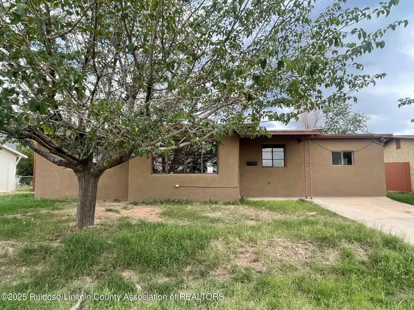 2406 Westminster Ave, Alamogordo, NM 88310