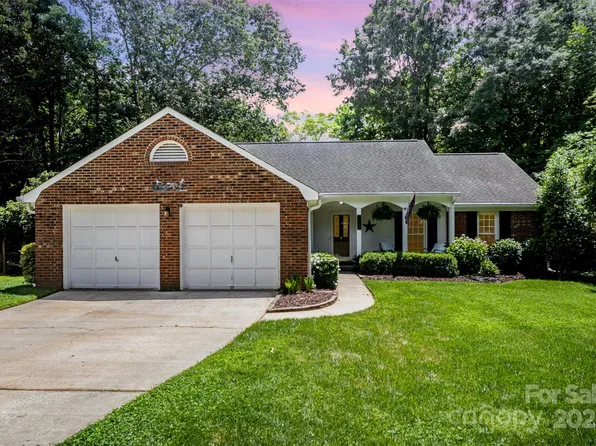 1014 Covewood Ct, Charlotte, NC 28270