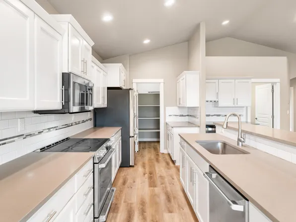 4485 SW Salmon Ave, Redmond, OR 97756