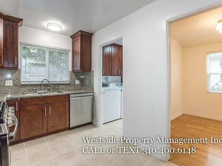 3515 Military Ave — Photo 7