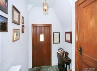 84 Page Rd, Valley Stream, NY 11581