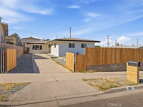 937 E Elizabeth St Photo 1