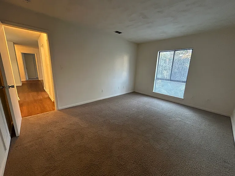 Princeton Circle West Apartments — Photo 18