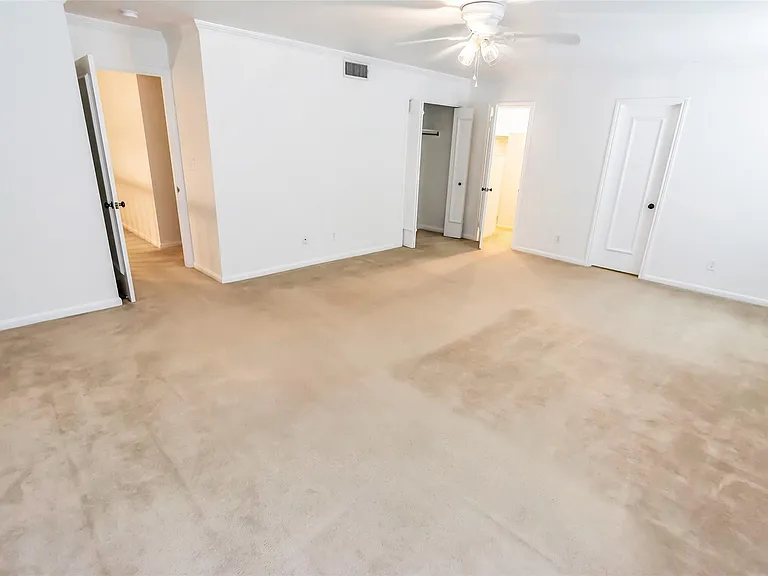 8615 La Fonte St — Photo 23