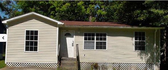 1st image of 706 Conyers St