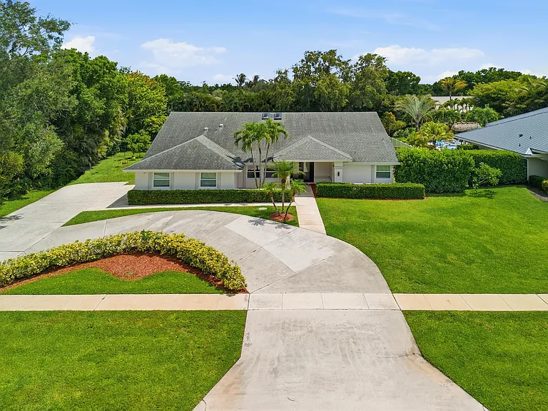15600 Rolling Meadows Cir — Photo 18