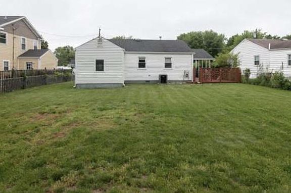 4th image of 5536 Burgundy Pl