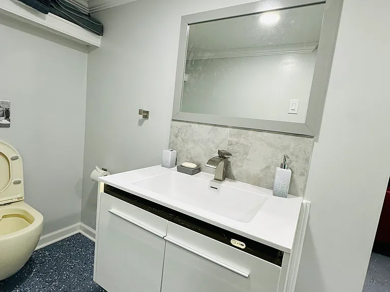 3207 F Ave #3 — Photo 9