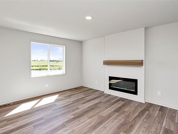 5th image of 401 Fireside Dr NW