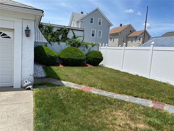 4th image of 54 Chatham St