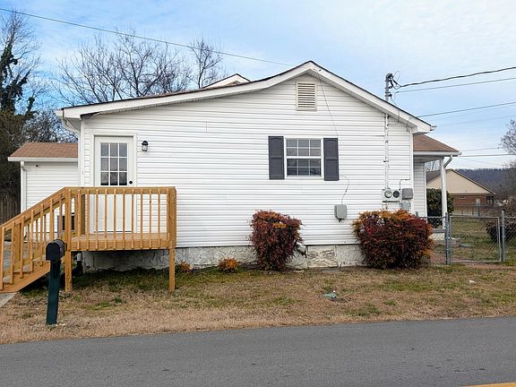 3rd image of 20 Ridge St