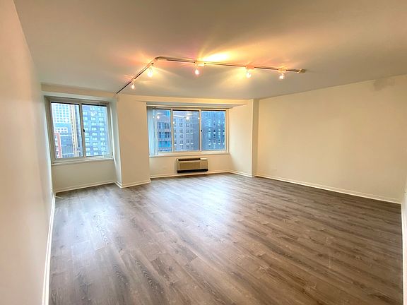 2nd image of 211 E Ohio St APT 1803
