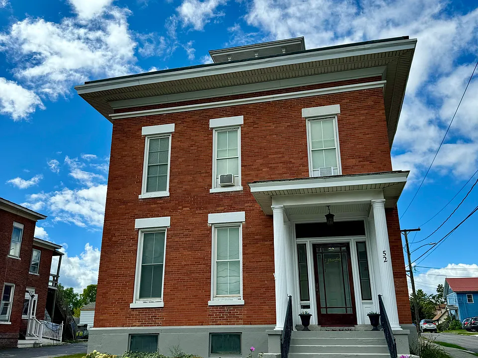 52 Genesee St #1