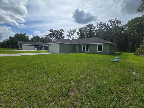 3rd image of 30 Sequoia Drive Trce