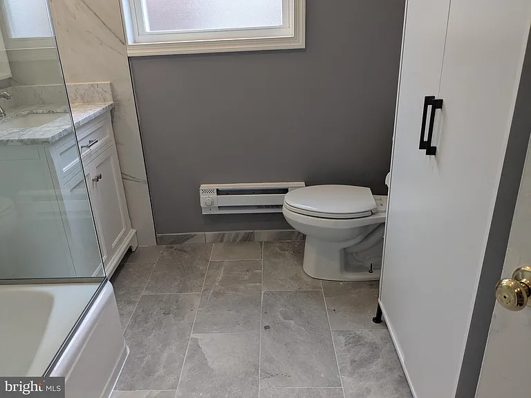539 W Olney Ave — Photo 8