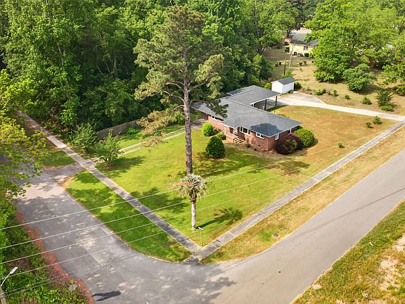 2nd image of 18 Chestnut Ave
