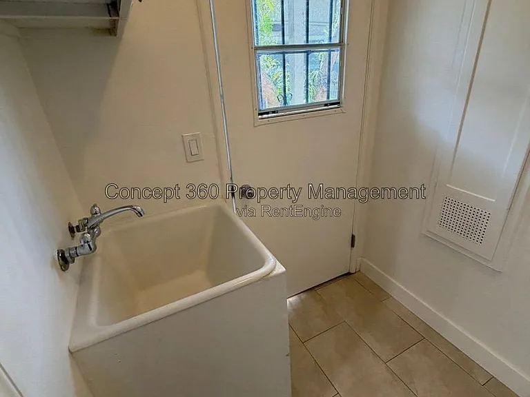 1214 E Cartagena St — Photo 12