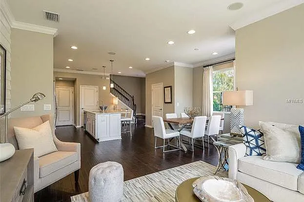 3231 Painted Blossom Ct — Photo 3