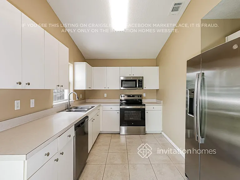 1319 W Knollwood St — Photo 8