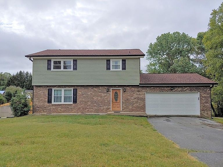 1st image of 198 Deertrack Ln