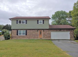 198 Deertrack Ln, Bristol, VA 24201