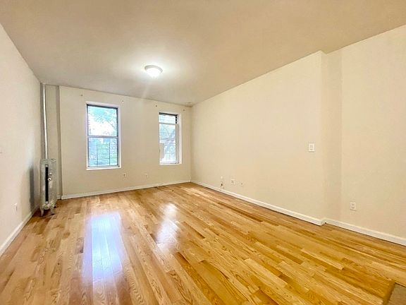 4th image of 283 Audubon Ave #5B