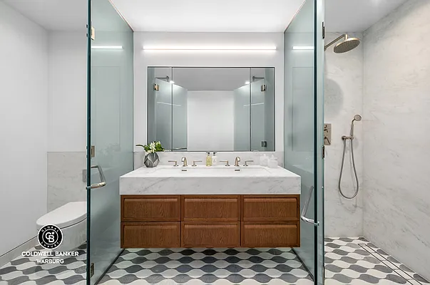 Sold by Coldwell Banker Warburg | media 8