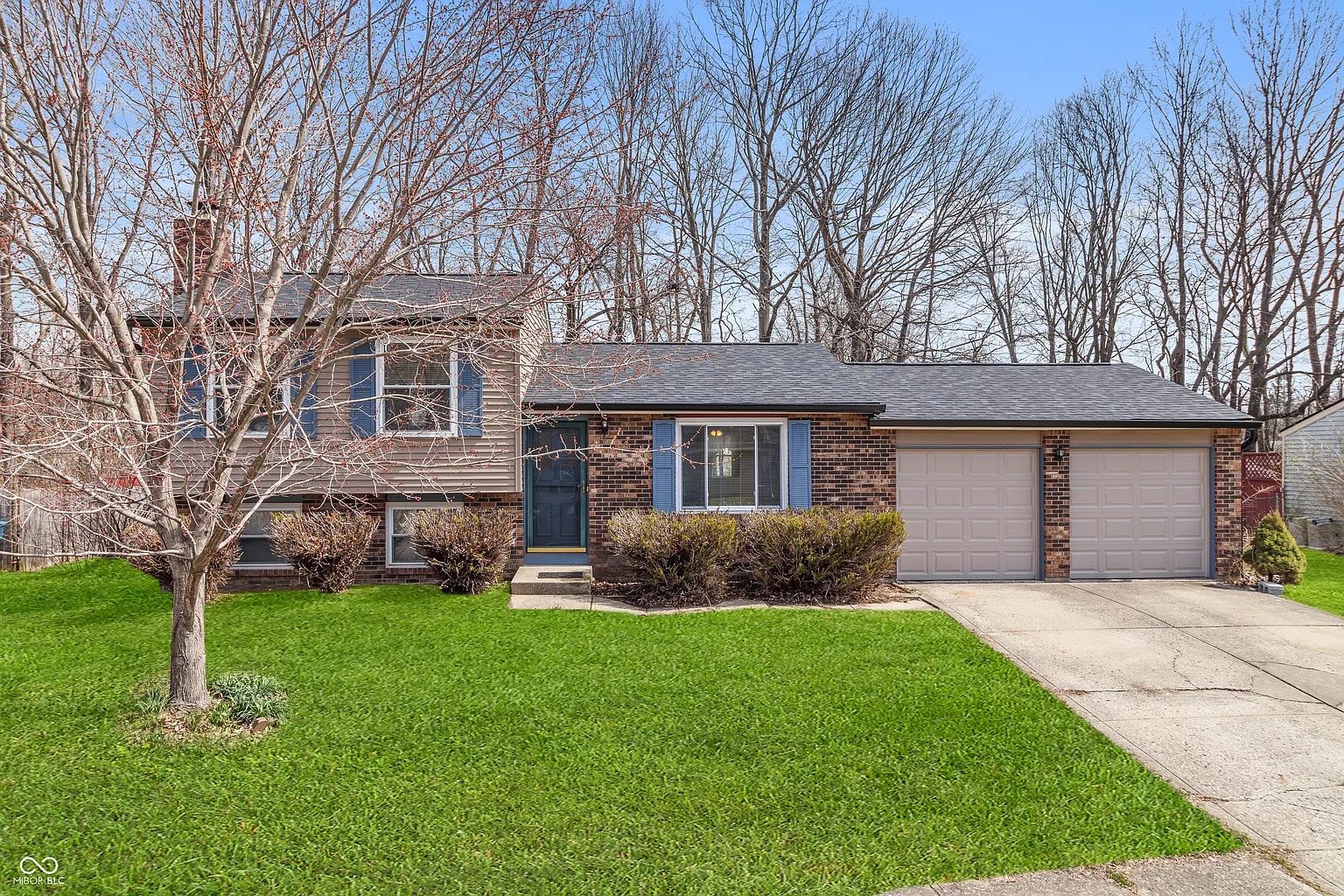 1423 Gumwood Dr photo 1