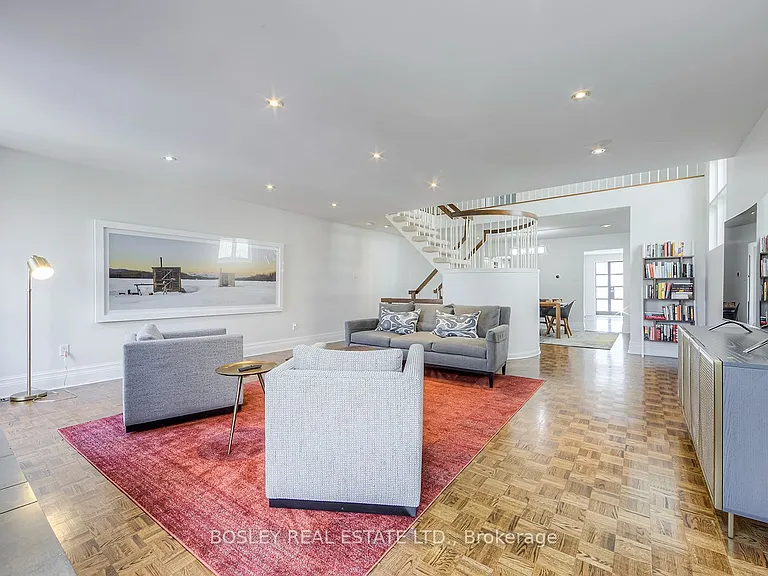 98 Sherwood Ave — Photo 4