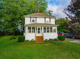 583 Lake St, Wilson, NY 14172