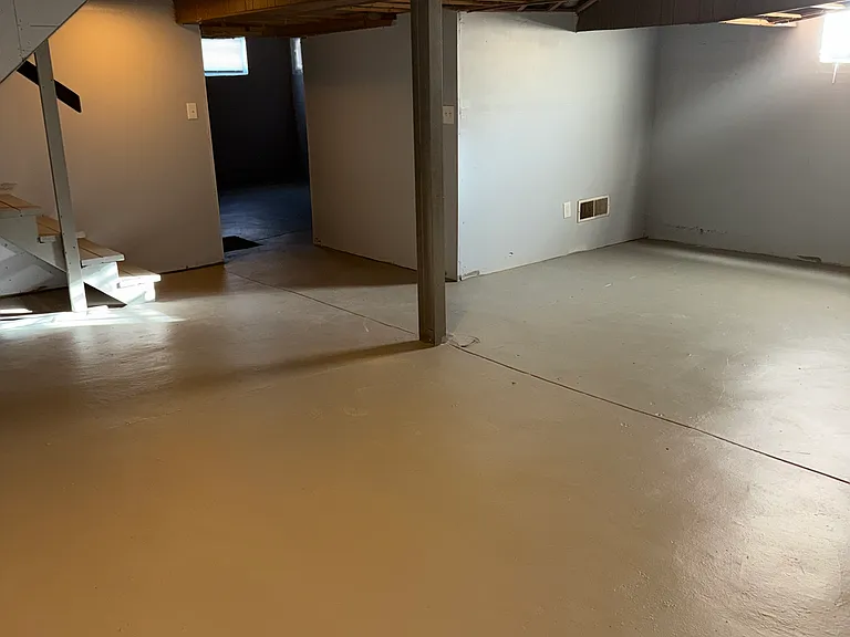 5944 Drury Ln — Photo 15