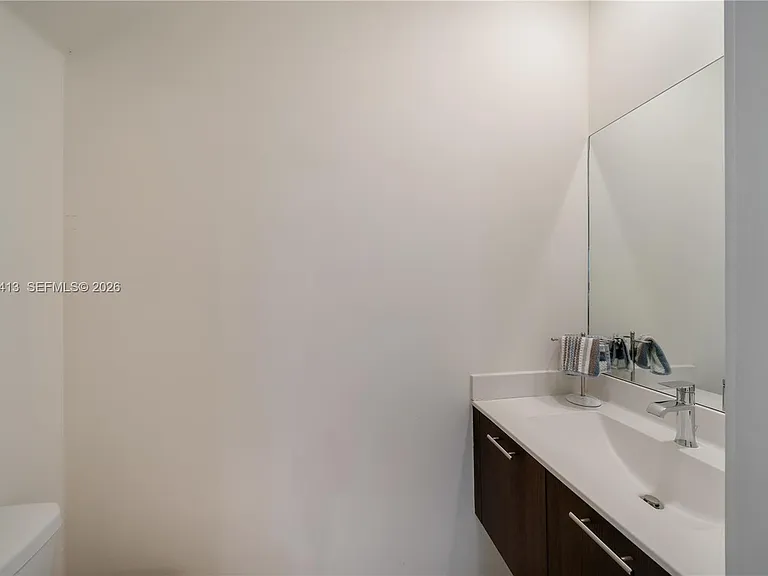 10425 NW 82nd St #4 — Photo 13