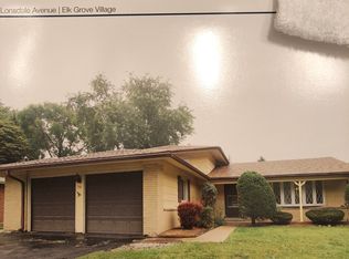 981 Lonsdale Rd, Elk Grove Village, IL 60007