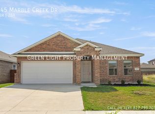 345 Marble Creek Dr, Fort Worth, TX 76131