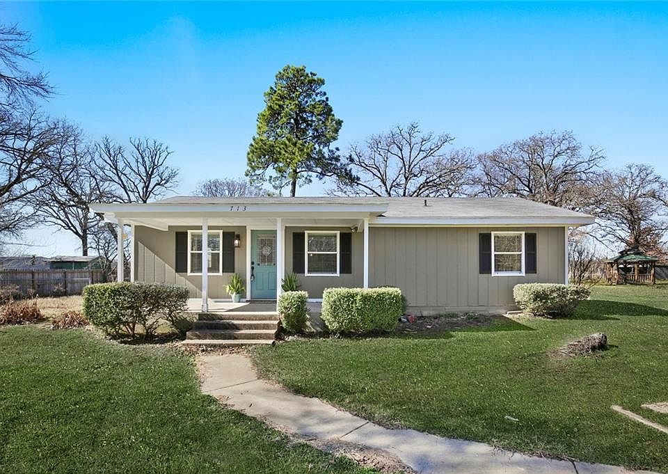 1st image of 713 Quiram Ln