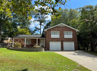 230 Corinth Ct, Roswell, GA 30075