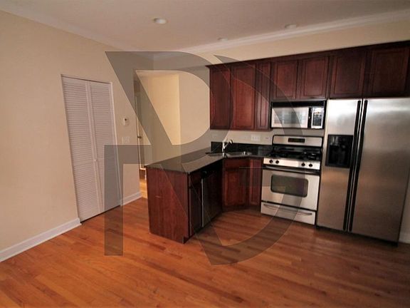 2nd image of 3244 N Clifton Ave #3254GDN